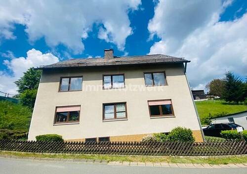 Front - 8 Zimmer Mehrfamilienhaus, Wohnhaus in Schwarzenbach am Wald / Meierhof