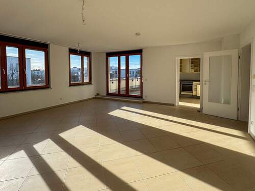 Wohnzimmer - Etagenwohnung mit 107,10 m&sup2; in München zum Kaufen