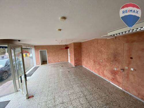 Ladengeschäft EG - Mehrfamilienhaus, Wohnhaus mit 250,00 m&sup2; in Holzappel zum Kaufen