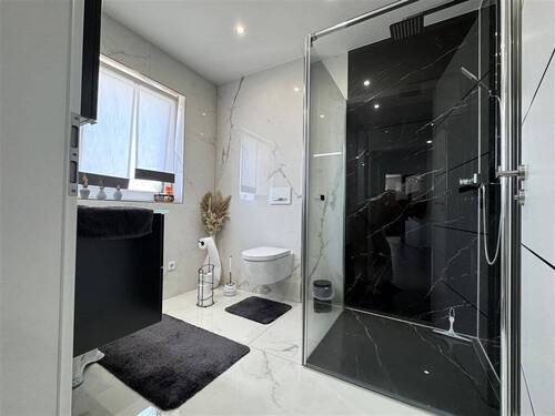 Bad im Erdgeschoss - 