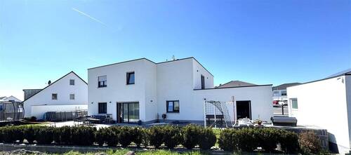 Blick zur Ostterrasse - 