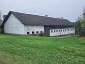Maschinenhalle und Kuhstall - 9 Zimmer Mehrfamilienhaus, Wohnhaus in Wurmannsquick