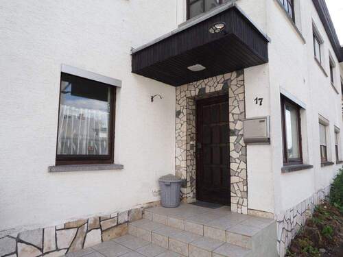 Eingangsbereich - Einfamilienhaus mit 150,00 m&sup2; in Höhr-Grenzhausen zum Kaufen