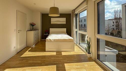 OG Schlafzimmer 1 - 