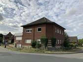Strassenansicht Vorderhaus - Mehrfamilienhaus, Wohnhaus zum Kaufen in Ahlen