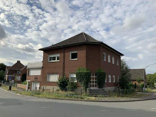 Strassenansicht Vorderhaus - Mehrfamilienhaus, Wohnhaus zum Kaufen in Ahlen