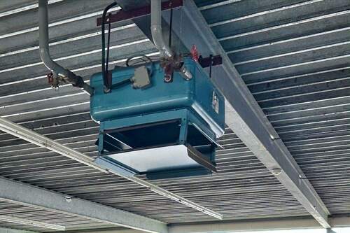 Heizstrahler Halle - 