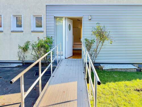 Rampe zu Doppelzimmer 1 - 