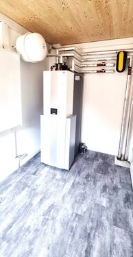Hauswirtschaftsraum - Wärmepumpe - Erdgeschoss - 
