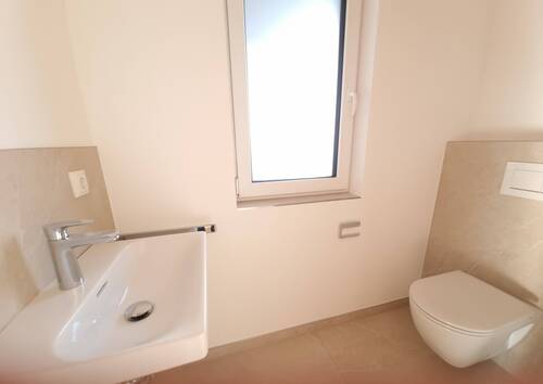 Gäste-WC. - Erdgeschoss - 