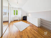 Schlafzimmer 2/3 - 