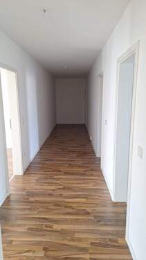 WhatsApp Image 2025-10-18 at 12.41.40.jpeg - 3 Zimmer Etagenwohnung in Chemnitz
