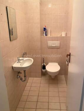 WC - 