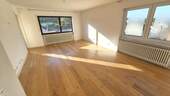 Wohnzimmer a - 4 Zimmer Etagenwohnung in Bad Kissingen