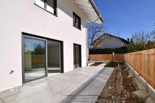 Terrasse - 6 Zimmer Doppelhaushälfte in Otterfing