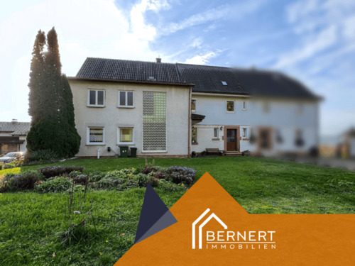 Frontansicht - 1 Zimmer Mehrfamilienhaus, Wohnhaus zum Kaufen in Marktzeuln