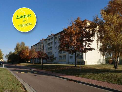 Titelbild - 3-Raum-Wohnung mit Balkon - Erstbezug nach Sanierung