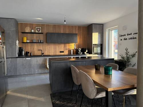 küche.jpg - Exklusive 3 Zimmer Wohnung Weissenburg