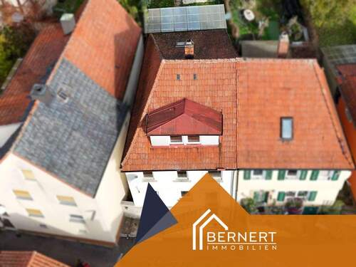 Frontansicht - Charmantes Einfamilienhaus mit Garten und Terrasse - familienfreundlich Wohnen auf 3 Etagen