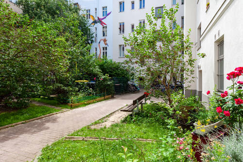 Grüner Innenhof - 