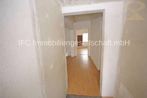 Windfang im EG - Einfamilienhaus mit 173,00 m&sup2; in Dessau-Roßlau zum Kaufen