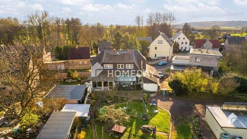 Drohne 1 - Idyllisches EFH mit Einliegerwohnung, großem Grundstück, Terrasse und 4 Garagen in Milzau