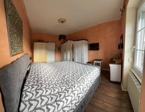 Schlafzimmer_1_OG_1.JPEG - 