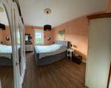 Schlafzimmer_1_OG_2.JPEG - 