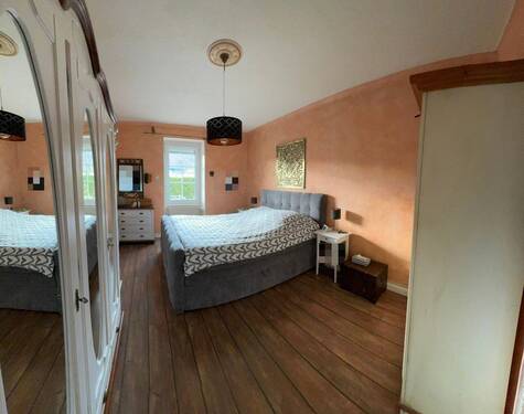 Schlafzimmer_1_OG_2.JPEG - 