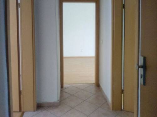 Flur.jpg - Einfamilienhaus in Magdeburg