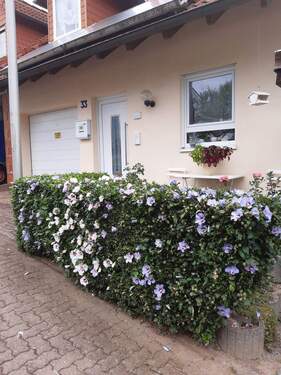 Hauseingang.jpeg - 4 Zimmer Doppelhaushälfte in Leidersbach