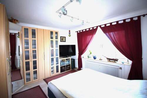 Schlafzimmer 1. OG - 