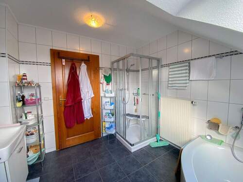 Badezimmer DG - 