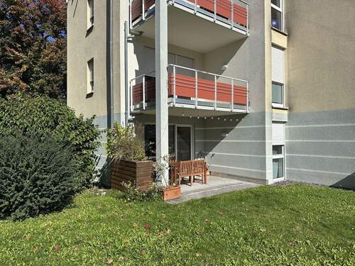Privatgarten - 2 Zimmer Etagenwohnung zur Miete in Villingen-Schwenningen