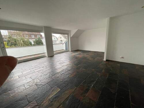 Wohn- und Essbereich.JPG - Charmante 2,5-Zimmer Wohnung mit Loggia in Bochum Harpen