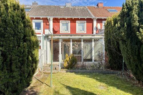 Rückseite mit Wintergarten - 