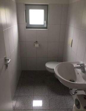 Bild 4 - Halle in Bad Camberg zur Miete