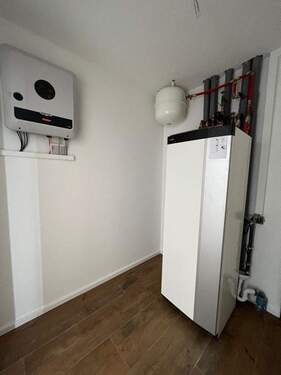 b99ab512-e651-4ecc-98b6-a55d56e17754 - 