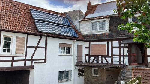 Haupthaus und Zwischenbau - 