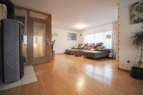 Wohnzimmer Bild 1 - 5 Zimmer Einfamilienhaus zum Kaufen in Schwäbisch Gmünd