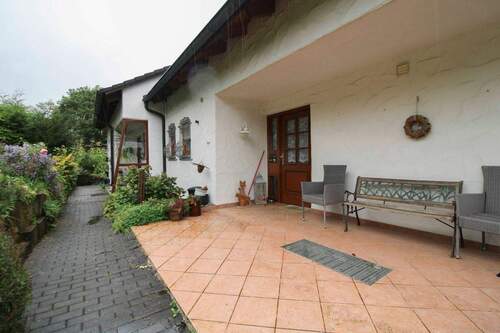 Hausansicht Eingangsbereich - 