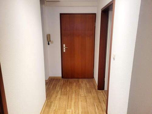 Flur - 7 Zimmer Büro zum Kaufen in Buxtehude