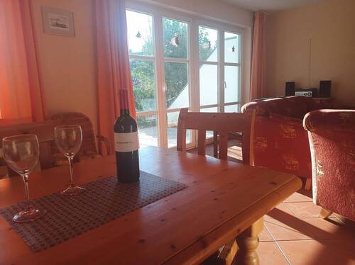 Wohnraum mit Essbereich - 