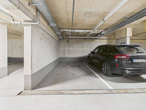 Tiefgaragen-Stellplatz - 