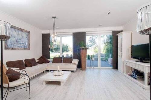 Beispiel Wohnbereich 2 - Mehrfamilienhaus, Wohnhaus mit 105,00 m&sup2; in Ellerbek zum Kaufen