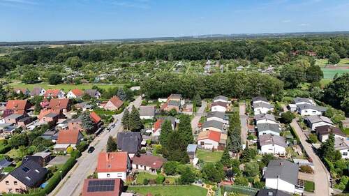 Drohnenansicht - 8 Zimmer Etagenwohnung zum Kaufen in Güstrow