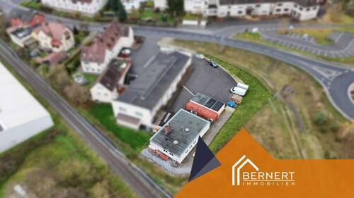 Luftaufnahme - Halle in Rödental