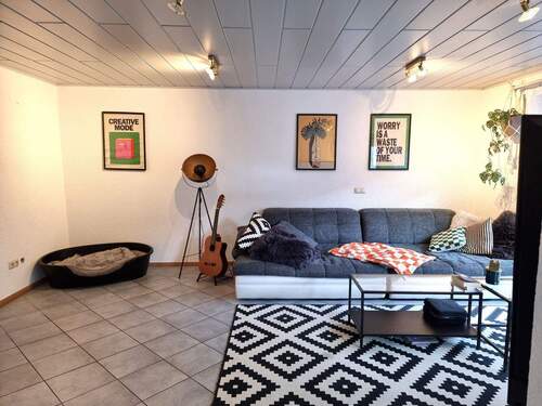 Wohnzimmer - Bauernhaus, Landhaus mit 213,00 m&sup2; in Hettstadt zum Kaufen