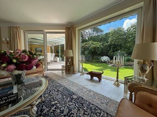 Wohnen- mit Wintergarten - 7 Zimmer Mehrfamilienhaus, Wohnhaus zum Kaufen in Grünwald