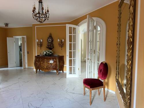 Eingangsbereich - 7 Zimmer Mehrfamilienhaus, Wohnhaus in Grünwald